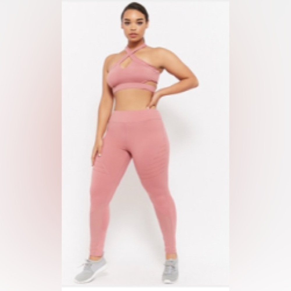 Plus Size Active Moto-Inspired Leggings with matching plus size sports bra